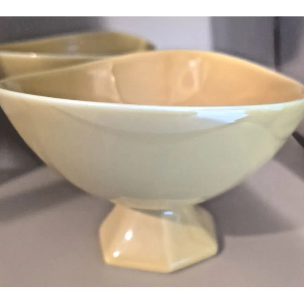 DIANE VON FURSTENBERG DVF Pebblestone Tamarind Yellow Footed Soup/Cereal Bowls